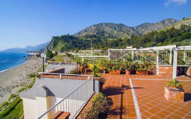 Terrazza sul Mare Forza Dagrò