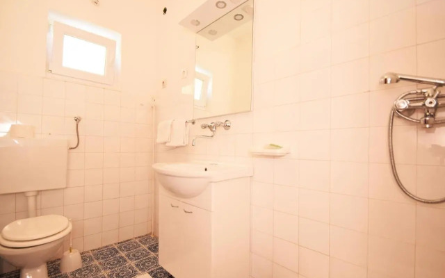Apartment Škeva