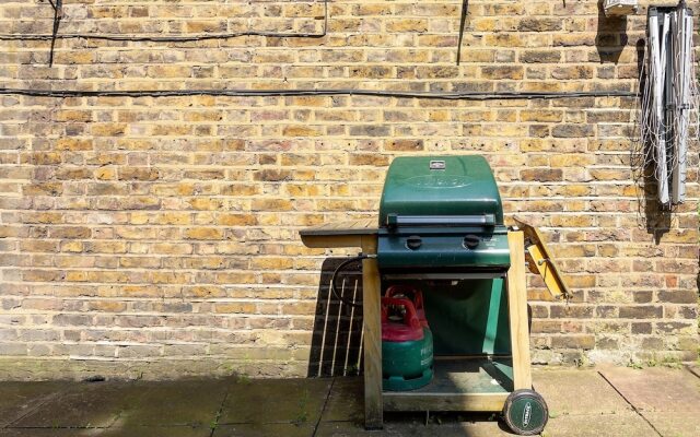 Two Bedroom House With Garden In Maida Vale