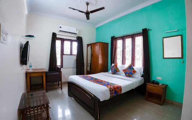 OYO 73610 Home Tree Service Apartment