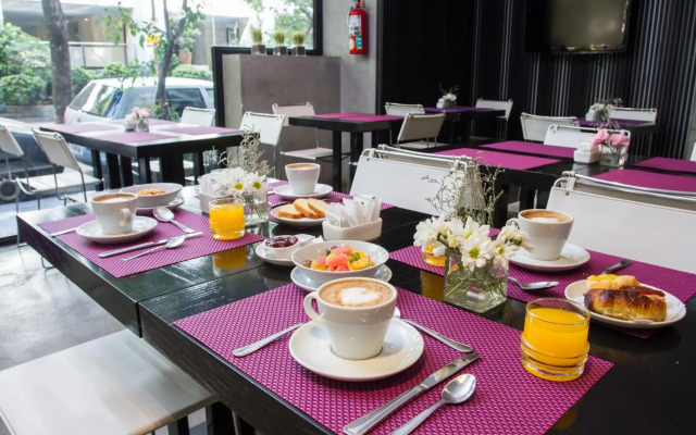 Epico Recoleta Hotel