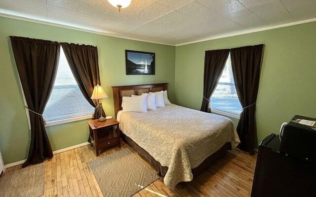 Cascade Motel