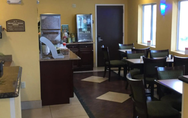 Quality Inn & Suites Glenmont - Albany South
