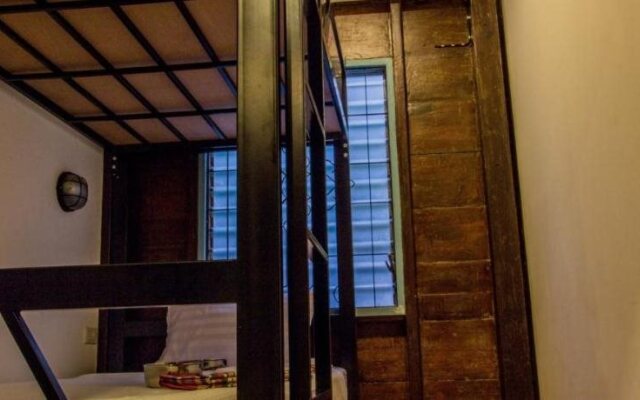 La Moon Hostel