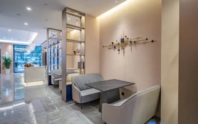 Starway Hotel (Shijiazhuang Zhonghua Beidajie Xinbai Square)