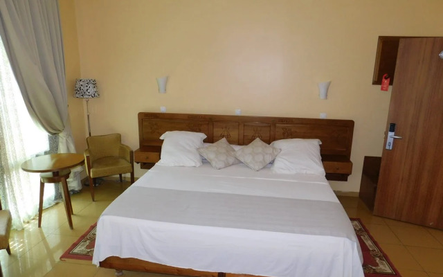 Le Cristal Hotel