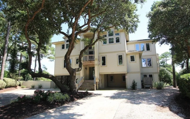 Sound Sunsets - 5 Br Home