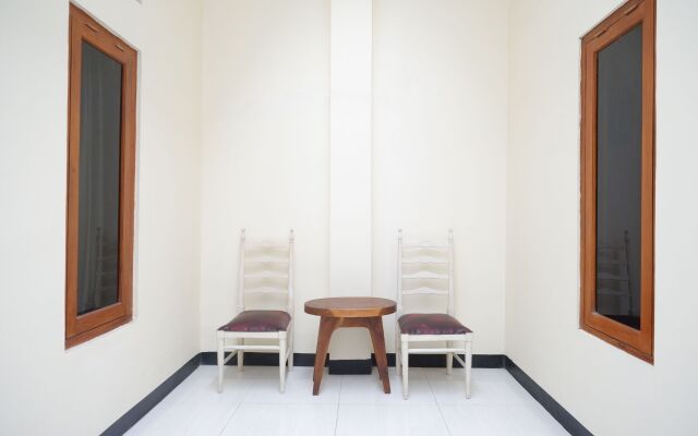 Oyo 3347 Latansa Luxury Syariah