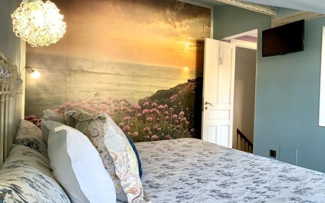 Suites con Jacuzzi Santillana