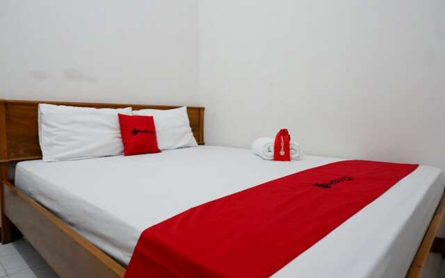 Minang Permai 3 by Reddoorz