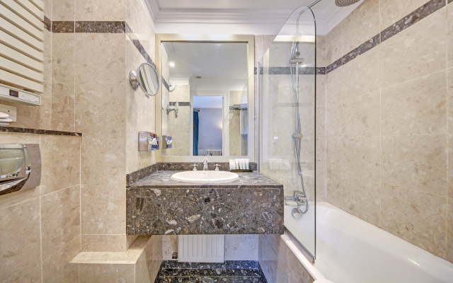 Chalgrin Boutique Hotel