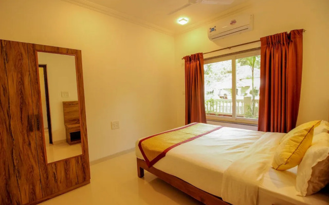 OYO 10966 Home Poolside Paradise 2BHK Siolim