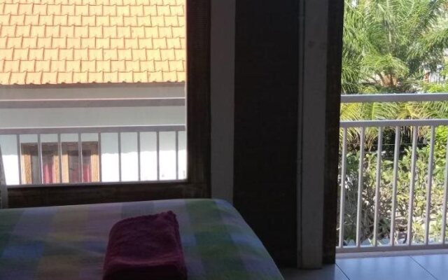 Canggu Fun Beach Surf Hostel