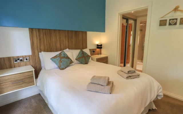 Oakwood Lodge