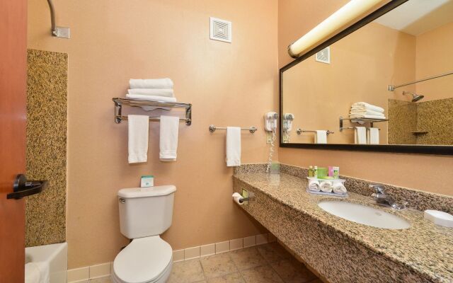 Holiday Inn Express Vancouver North - Salmon Creek by IHG