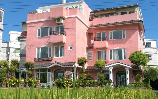 Four Seasons B & B