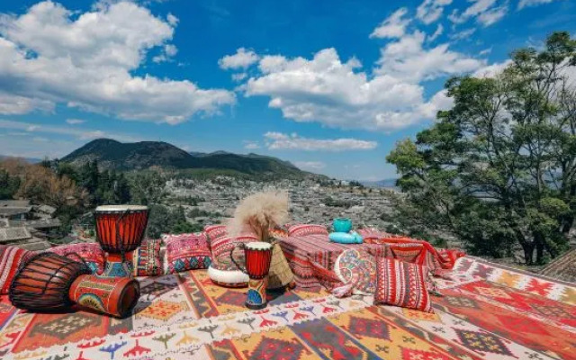 Lijiang Ancient City Meets Jiaren · White Horse Light Luxury · Snow Mountain View Homestay