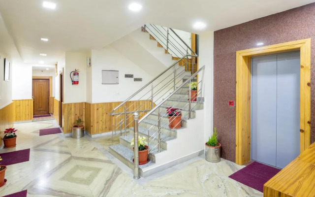 The Posh Hotel near Mall Road with Hassle Free Covered Parking