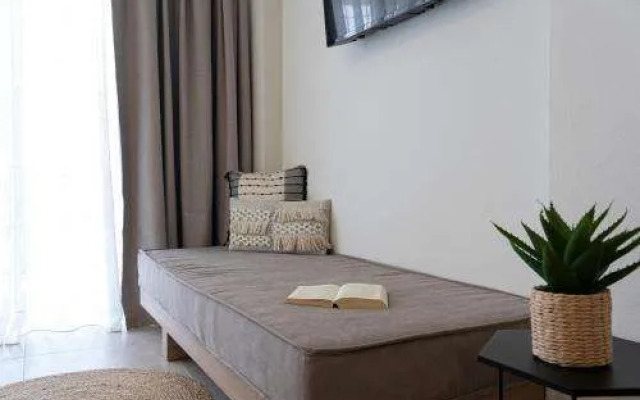 Aelia Seaside Luxury Suites