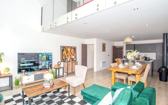 Apartment - Sleeps 4 - Parking - Workspace