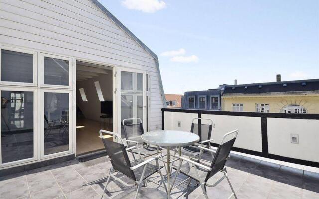 CPh Apartment