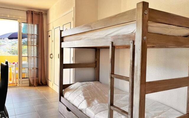 Appartement Le Lavandou, 1 pièce, 4 personnes - FR-1-251-398