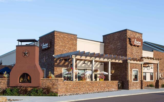 Country Inn & Suites by Radisson, Mankato Hotel and Conference Center, MN