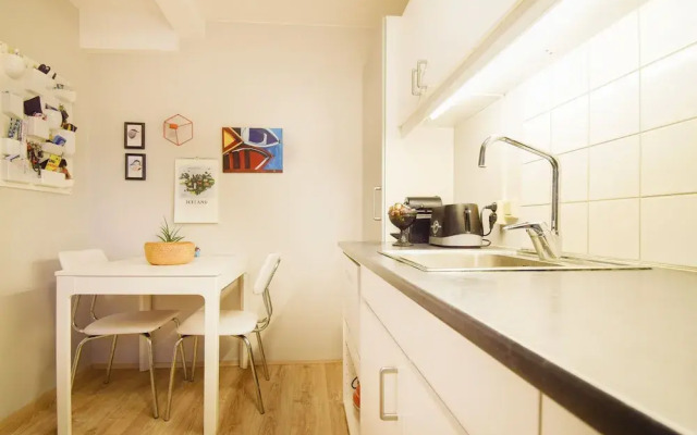 Apartment H81