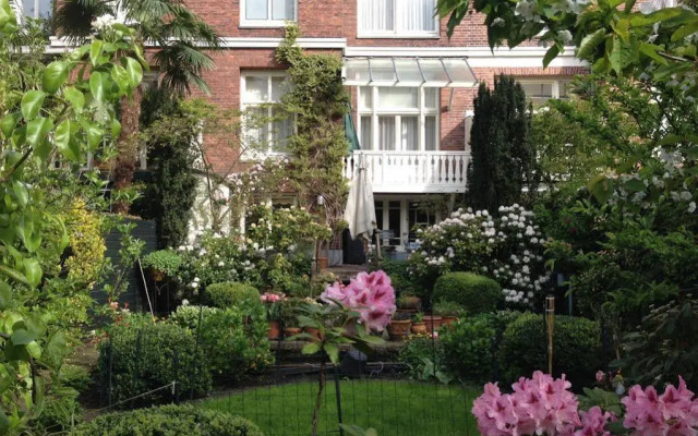 Vondelparkmuseum B&B