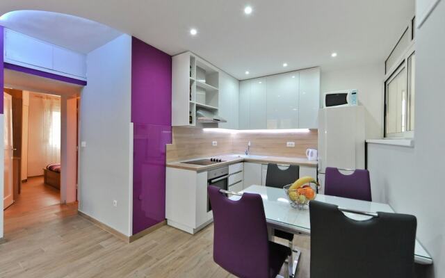 Apartment Purple Summer City