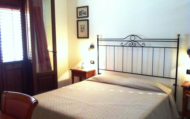 Sicilya Comfort Room And Suite