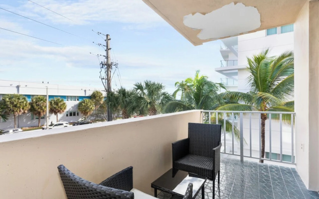 Bay Harbor Sunset Apt 3A