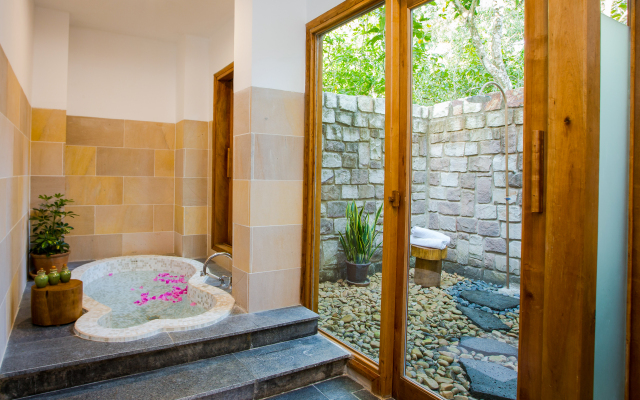 Green Bay Phu Quoc Resort & Spa Hotel