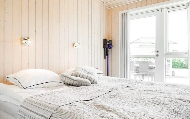 8 Person Holiday Home in Nexo-by Traum