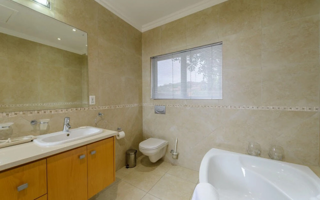 San Lameer Villa Rentals 14407