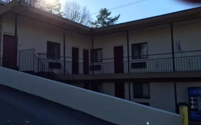 Budget Inn