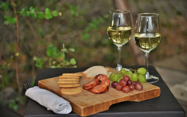 Rhino Walking Safaris