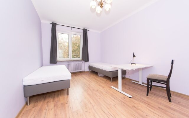 3-Bedroom Flat In City Center p4you pl