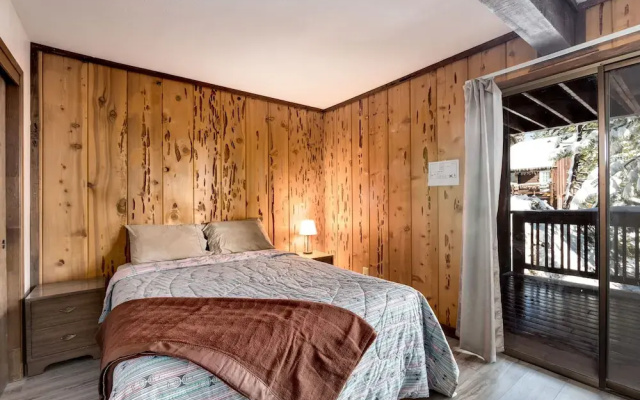 Snowflake Chalet 2 Bedroom Condo