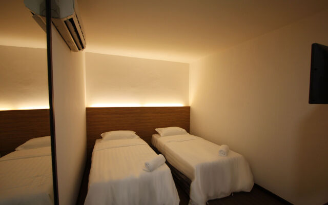 Place2Stay - Opposite Hilton