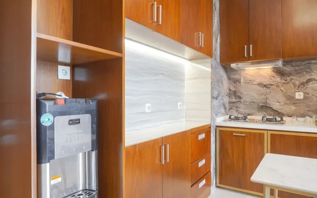 Homey And Spacious 2Br At Samara Suites Apartment