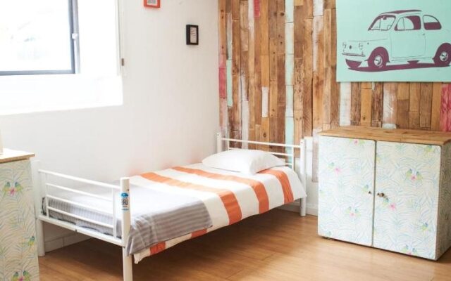 Cascais Cool Hostel Suites & Pool