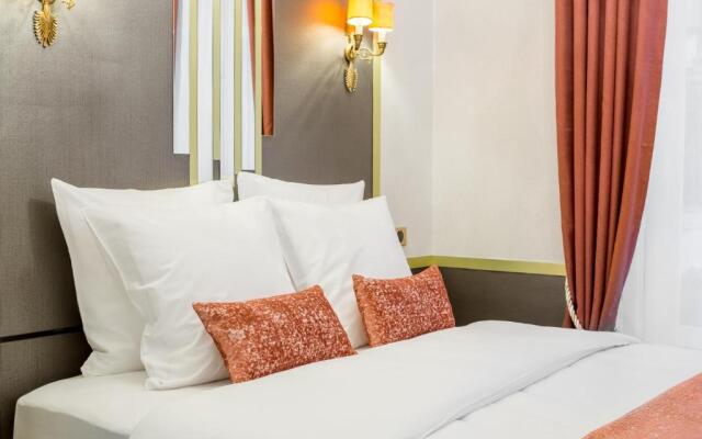 Luxury 2 Bedroom 2 Bathroom With AC -Eiffel Tower