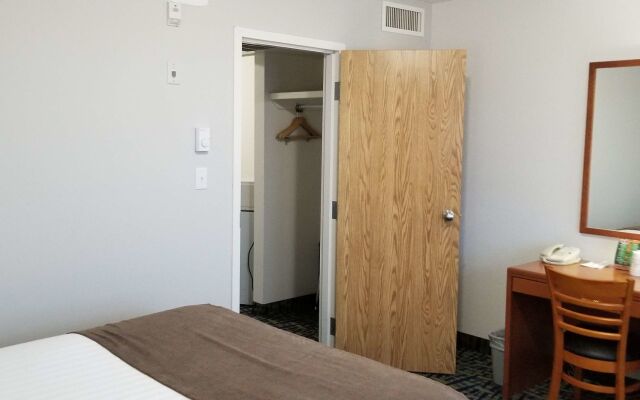 SureStay Plus Hotel by Best Western Lethbridge