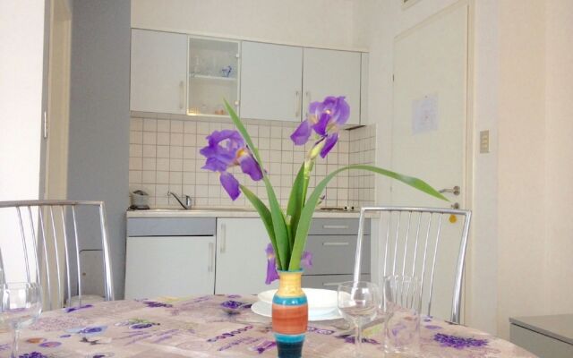 Adorable Studio Apartment 200 Meters Distant From the Beach !