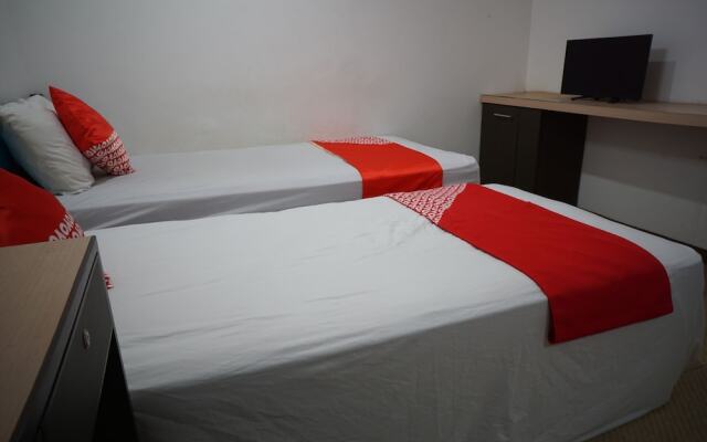 OYO 92863 Hotel Blessing