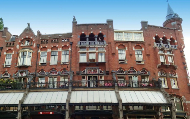 Nadia Hotel