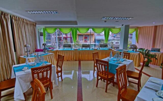 Yadanar Theingi Hotel