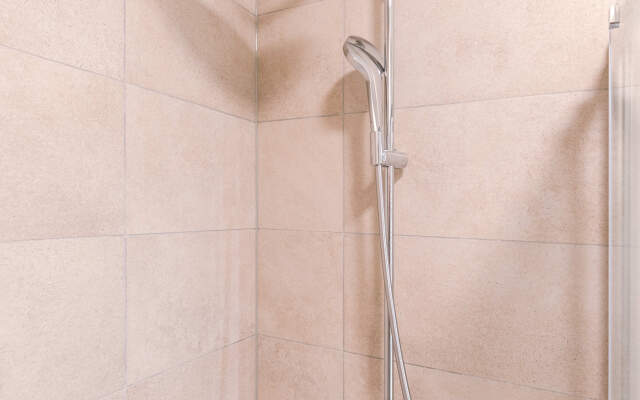 Beautiful Warm Apartment With Terrace in Ostend