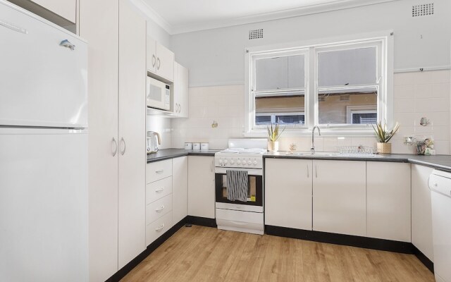 Victoria Parade, 29B